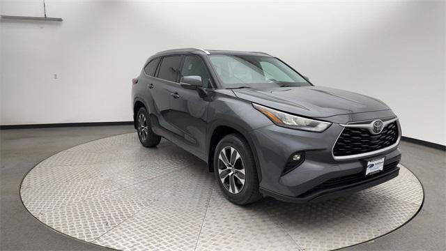 used 2020 Toyota Highlander car, priced at $36,999