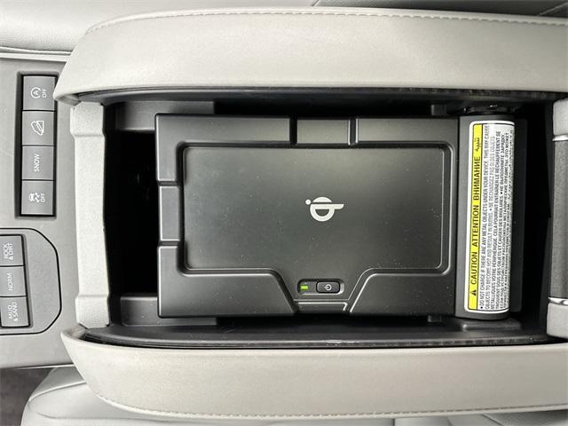 used 2020 Toyota Highlander car, priced at $36,999