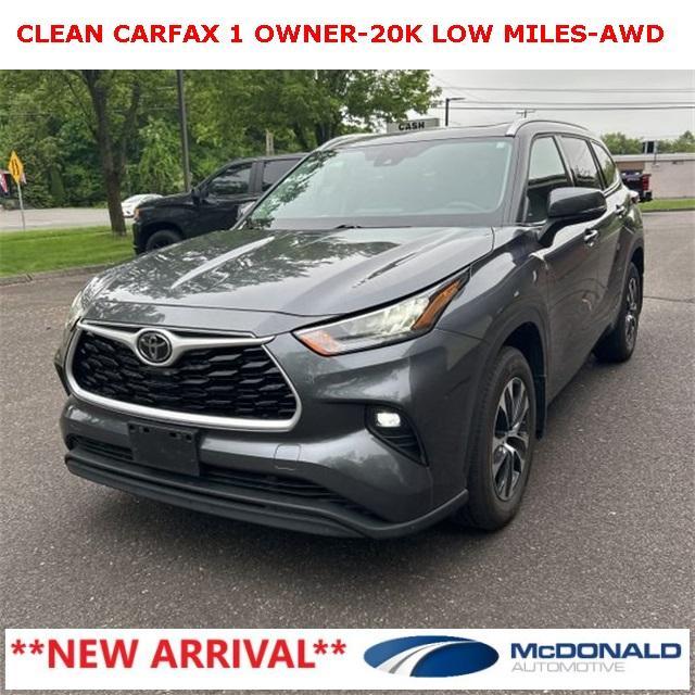 used 2020 Toyota Highlander car, priced at $36,999