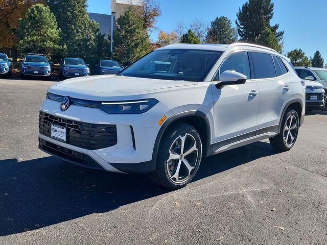 new 2025 Volkswagen Tiguan car, priced at $33,370