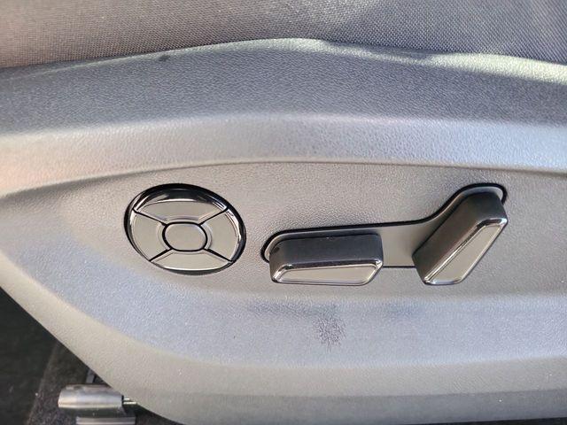 new 2025 Volkswagen Tiguan car, priced at $33,370