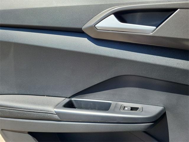 new 2025 Volkswagen Taos car