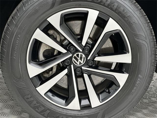 used 2024 Volkswagen Tiguan car, priced at $26,070