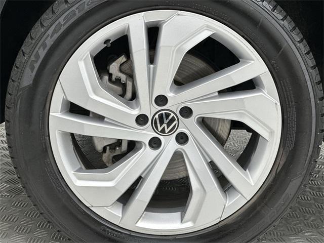 used 2021 Volkswagen Atlas Cross Sport car, priced at $23,100