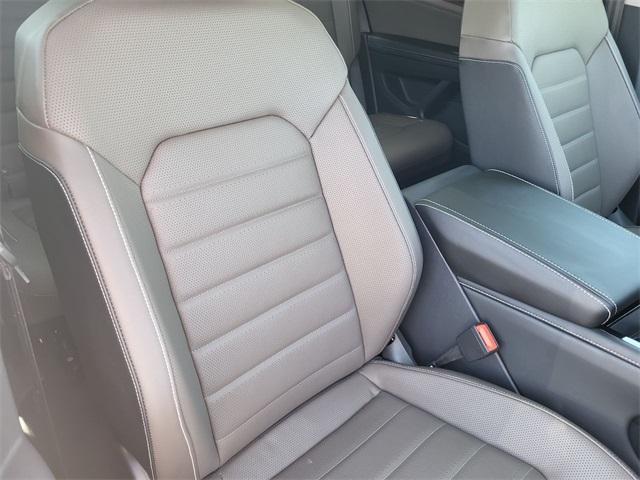 new 2025 Volkswagen Atlas car, priced at $47,812