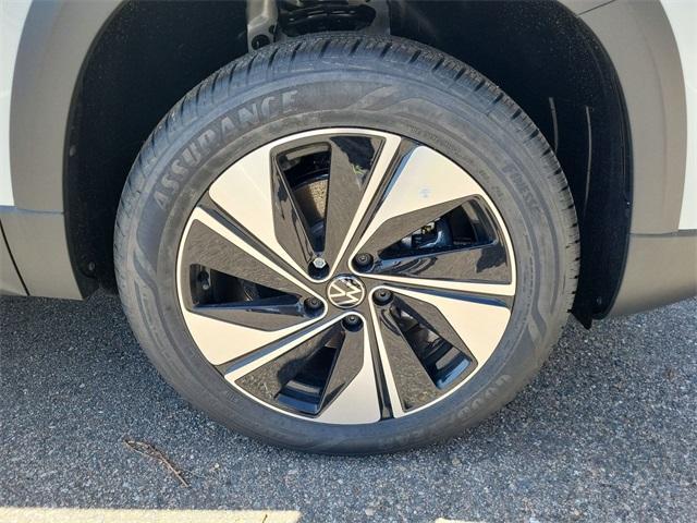 new 2025 Volkswagen Taos car, priced at $28,674
