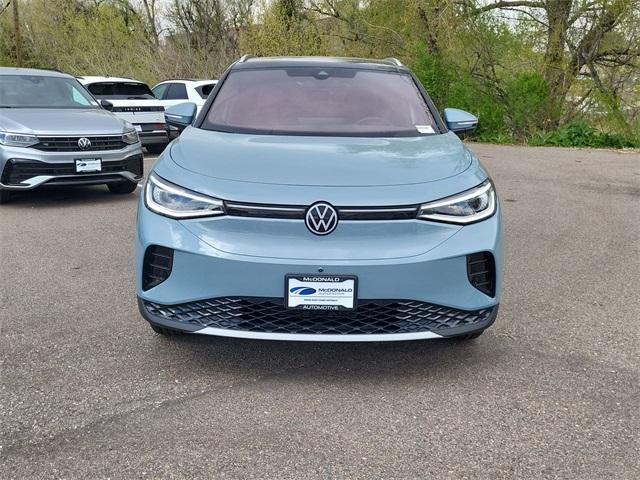 new 2025 Volkswagen ID.4 car, priced at $46,093