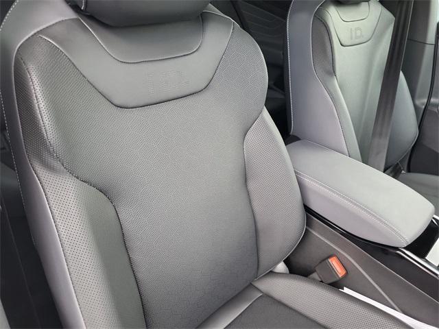 new 2025 Volkswagen ID.4 car, priced at $46,093