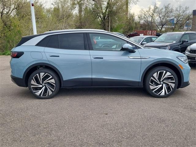 new 2025 Volkswagen ID.4 car, priced at $46,093