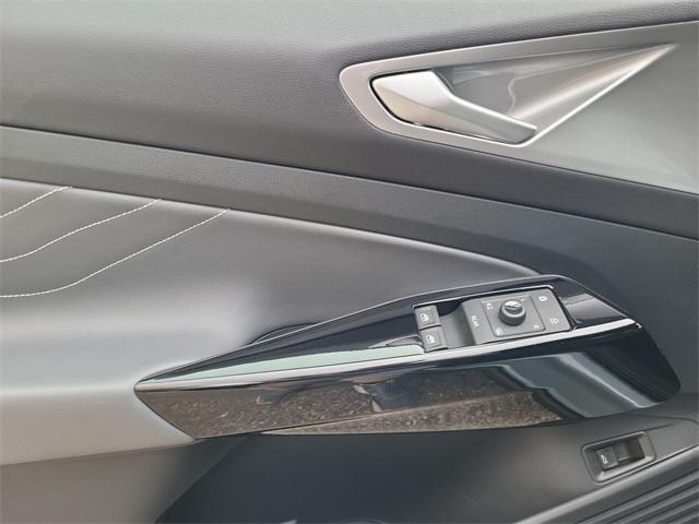 new 2025 Volkswagen ID.4 car, priced at $46,093
