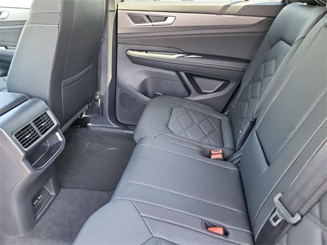 new 2025 Volkswagen Atlas Cross Sport car