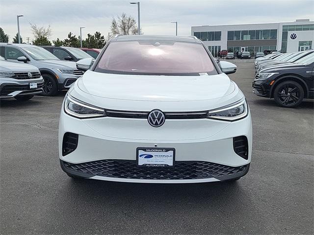 new 2025 Volkswagen ID.4 car, priced at $50,379