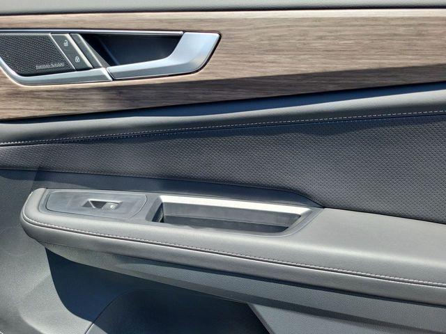 new 2025 Volkswagen Atlas car, priced at $50,093