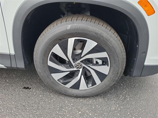 new 2025 Volkswagen Tiguan car, priced at $31,672