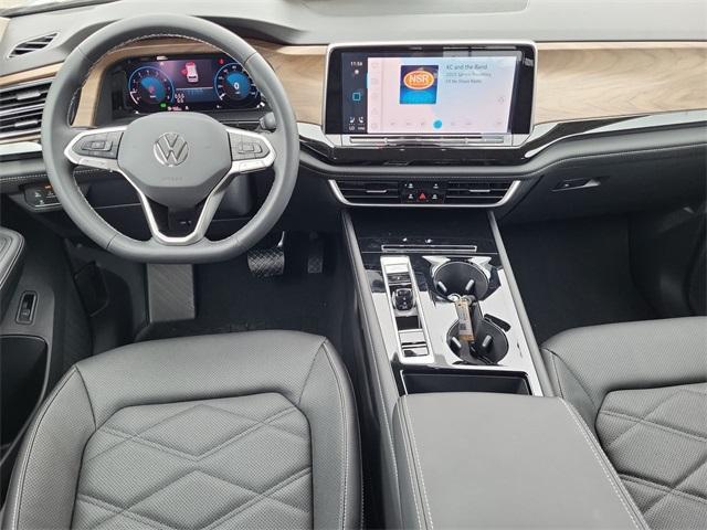 new 2025 Volkswagen Atlas car, priced at $42,648