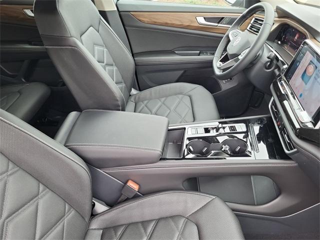new 2025 Volkswagen Atlas car, priced at $42,648
