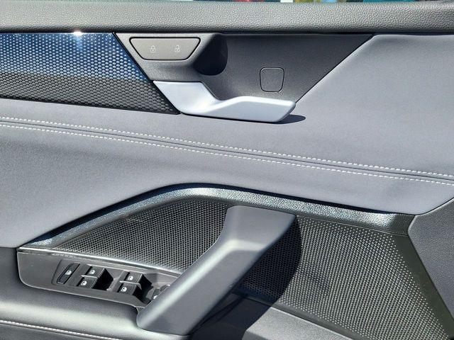 new 2025 Volkswagen Tiguan car, priced at $33,412