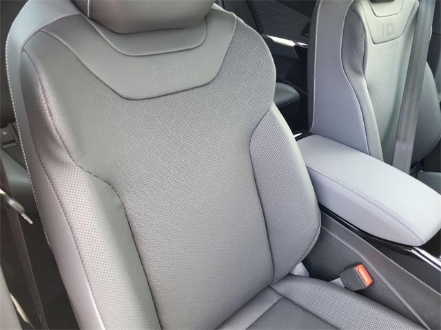 new 2025 Volkswagen ID.4 car, priced at $44,593
