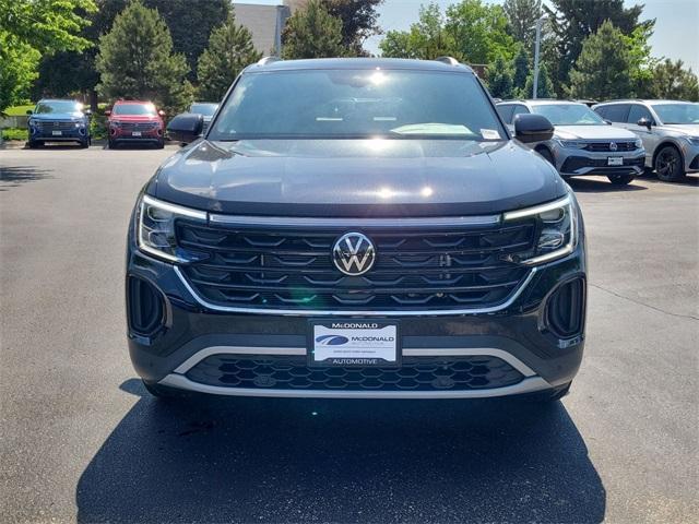 new 2025 Volkswagen Atlas Cross Sport car