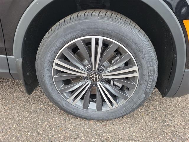 new 2024 Volkswagen Tiguan car, priced at $30,748
