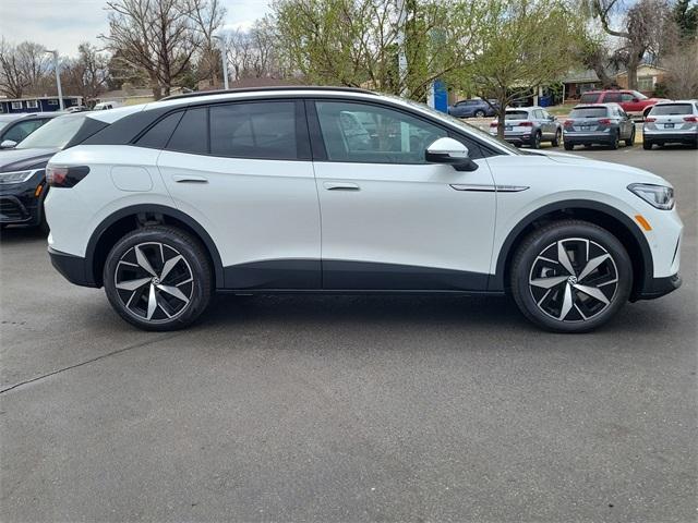 new 2025 Volkswagen ID.4 car, priced at $43,433