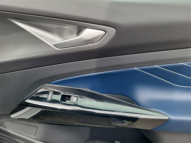 new 2025 Volkswagen ID.4 car, priced at $43,433