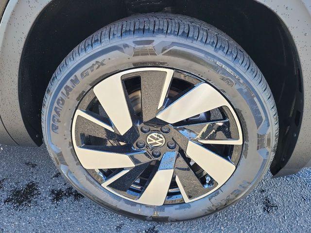 new 2026 Volkswagen Atlas Cross Sport car