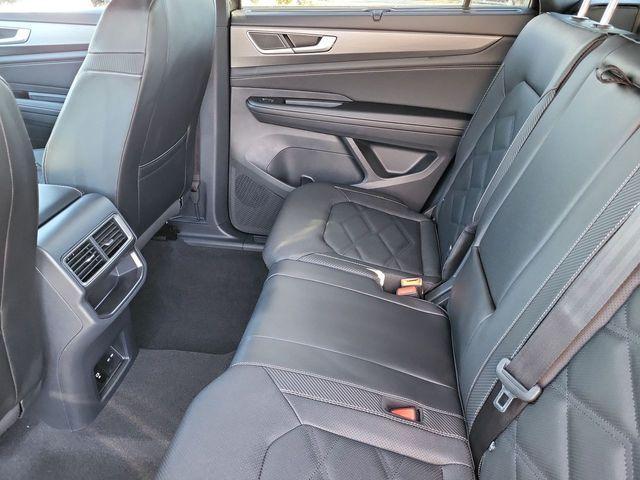 new 2026 Volkswagen Atlas Cross Sport car