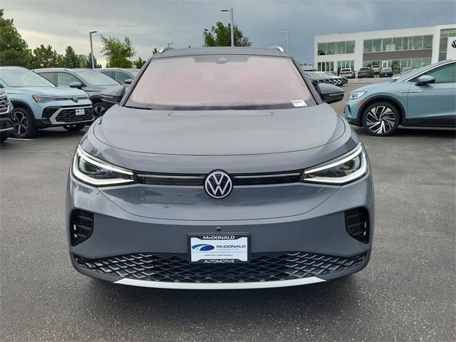 new 2025 Volkswagen ID.4 car, priced at $39,343