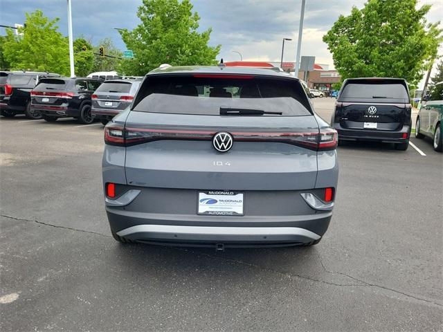 new 2025 Volkswagen ID.4 car, priced at $39,343