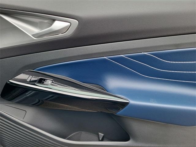 new 2025 Volkswagen ID.4 car, priced at $46,093