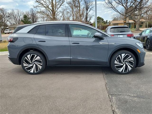 new 2025 Volkswagen ID.4 car, priced at $46,093