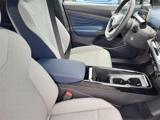 new 2025 Volkswagen ID.4 car, priced at $46,093