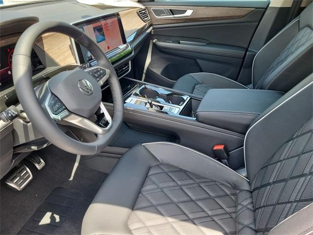new 2025 Volkswagen Atlas car, priced at $50,651