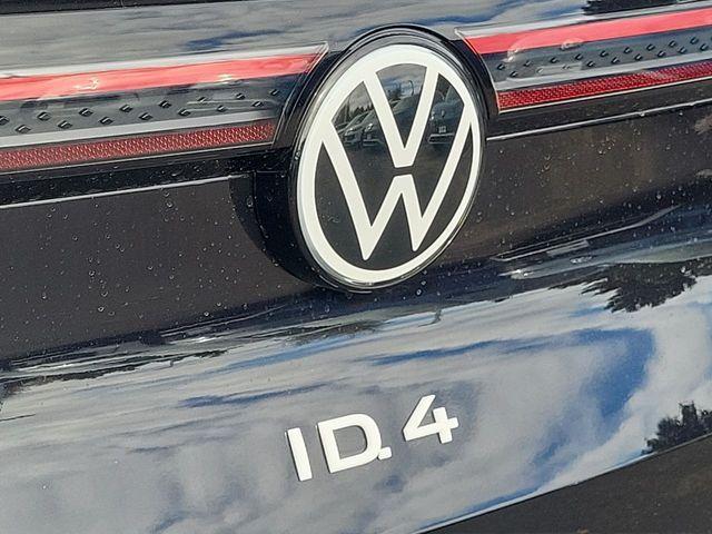 new 2025 Volkswagen ID.4 car, priced at $48,193