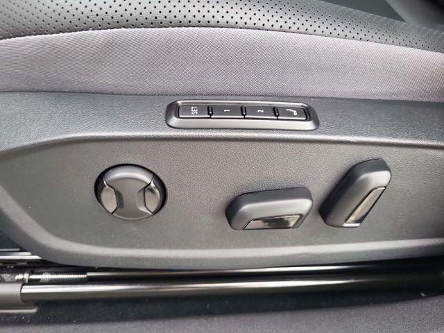 new 2025 Volkswagen ID.4 car, priced at $48,193