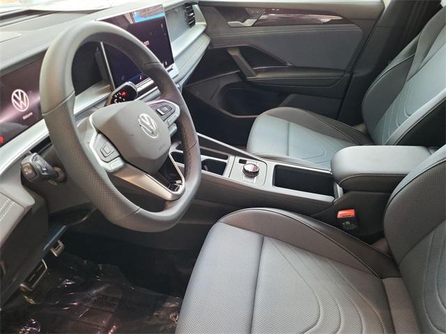 new 2025 Volkswagen Tiguan car, priced at $37,833
