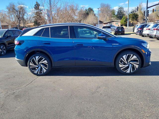 new 2025 Volkswagen ID.4 car, priced at $48,288