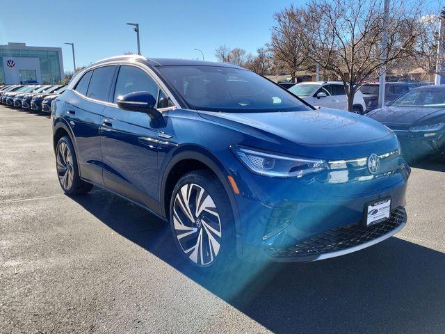 new 2025 Volkswagen ID.4 car, priced at $48,288