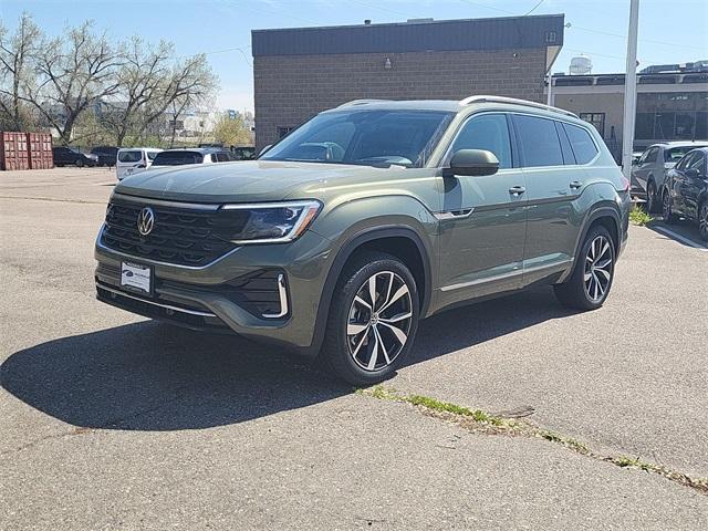 new 2025 Volkswagen Atlas car, priced at $51,714