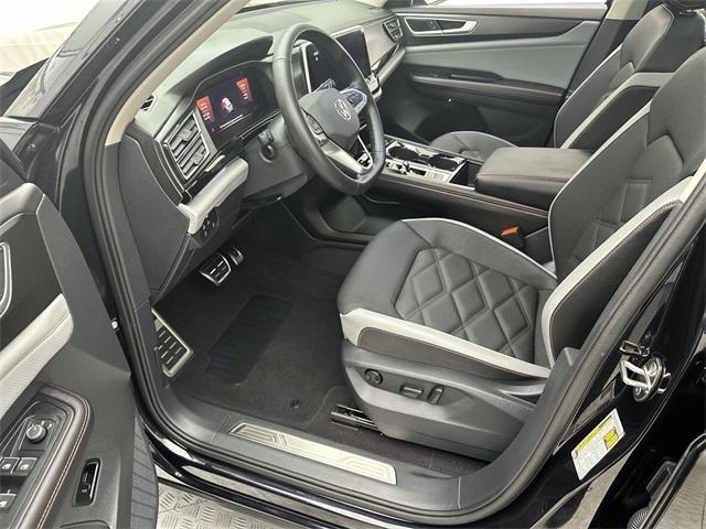 used 2025 Volkswagen Atlas car, priced at $43,000