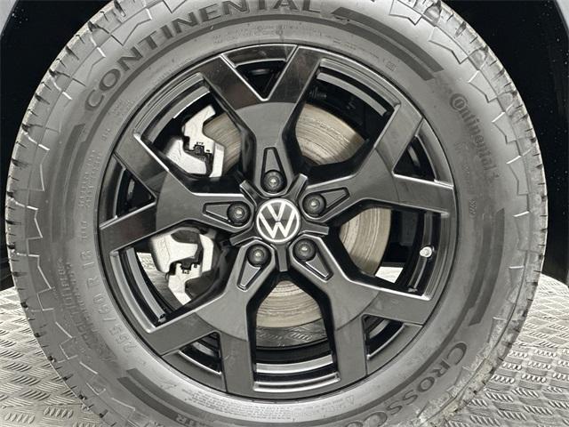 used 2025 Volkswagen Atlas car, priced at $43,000