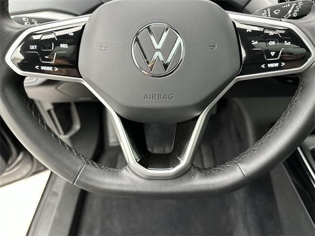 used 2023 Volkswagen ID.4 car, priced at $25,592