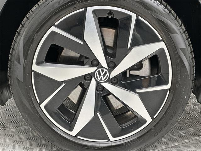 used 2023 Volkswagen ID.4 car, priced at $25,592