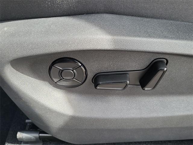 new 2025 Volkswagen Tiguan car, priced at $33,965