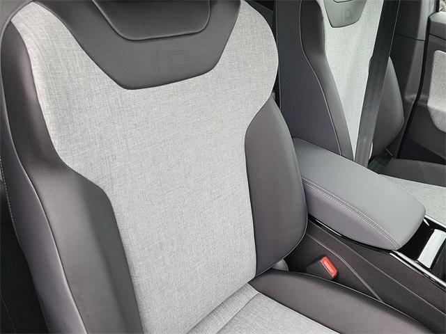 new 2025 Volkswagen ID.4 car, priced at $38,060
