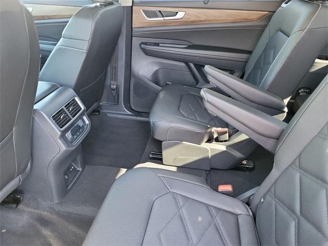 new 2026 Volkswagen Atlas car