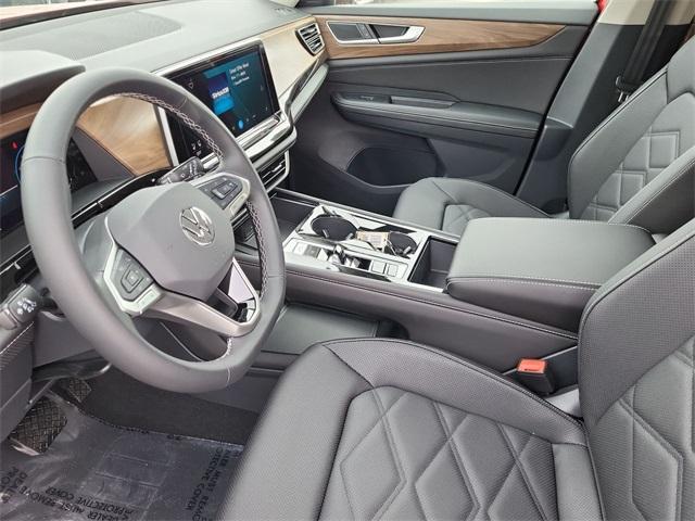 new 2025 Volkswagen Atlas car, priced at $44,376