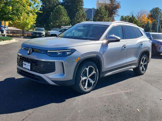 new 2025 Volkswagen Tiguan car, priced at $33,475