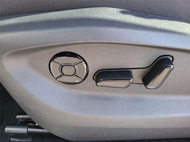 new 2025 Volkswagen Tiguan car, priced at $33,725